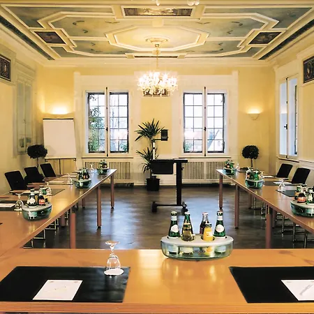 Schloss Отель Эдесхайм