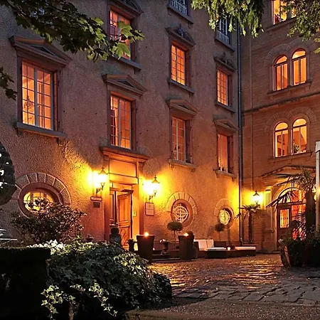 Hotel Schloss 4*