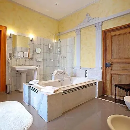 Schloss Hotel 4*
