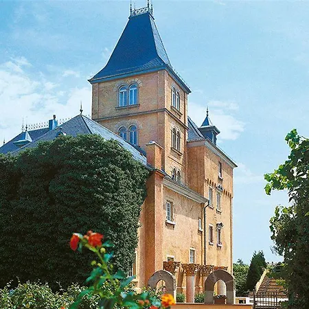Schloss Hotell 4*