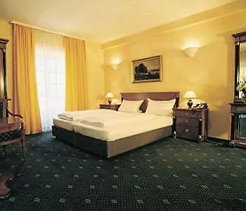 Schloss Hotel 4*