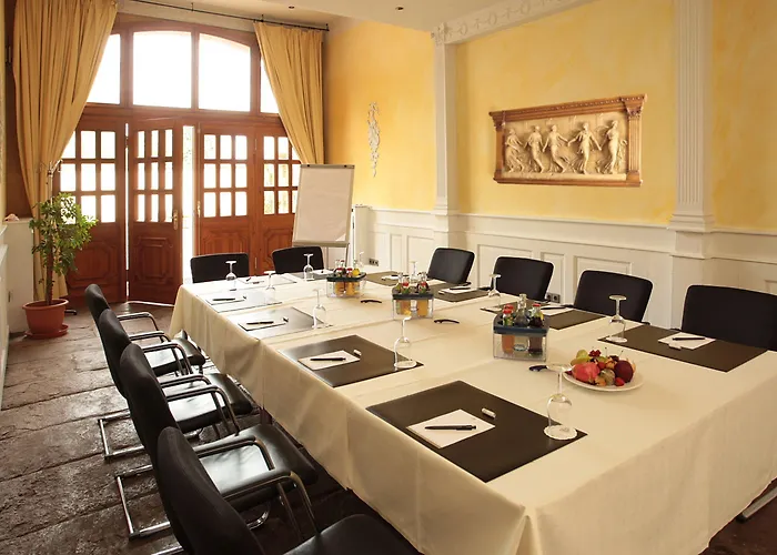 Schloss 4* 에데스하임