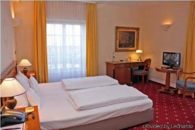 Schloss 4* 에데스하임